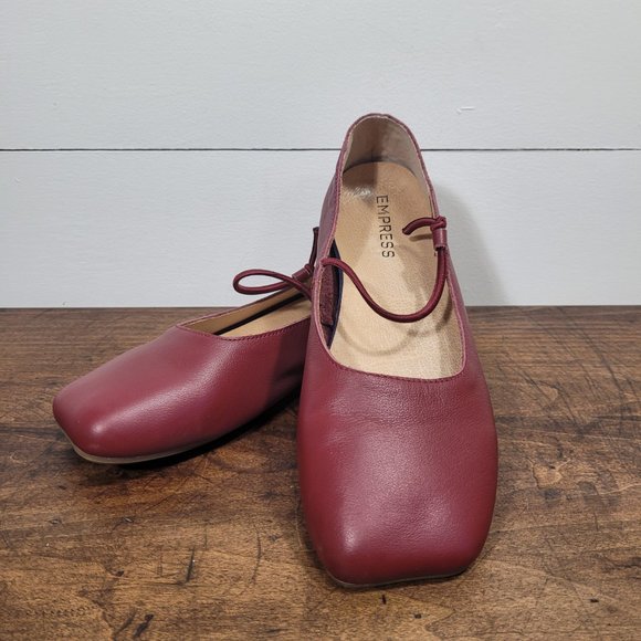 Empress Shoes Empress Square Toe Flat Leather Slip On Shoe Womens